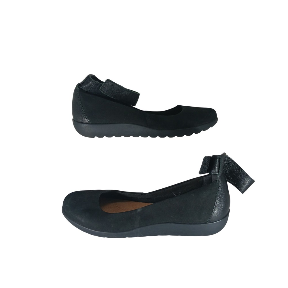 Clarks Cushion Soft Mary Jane Flats 8 Black Leather Ankle Strap Minimalist Chic